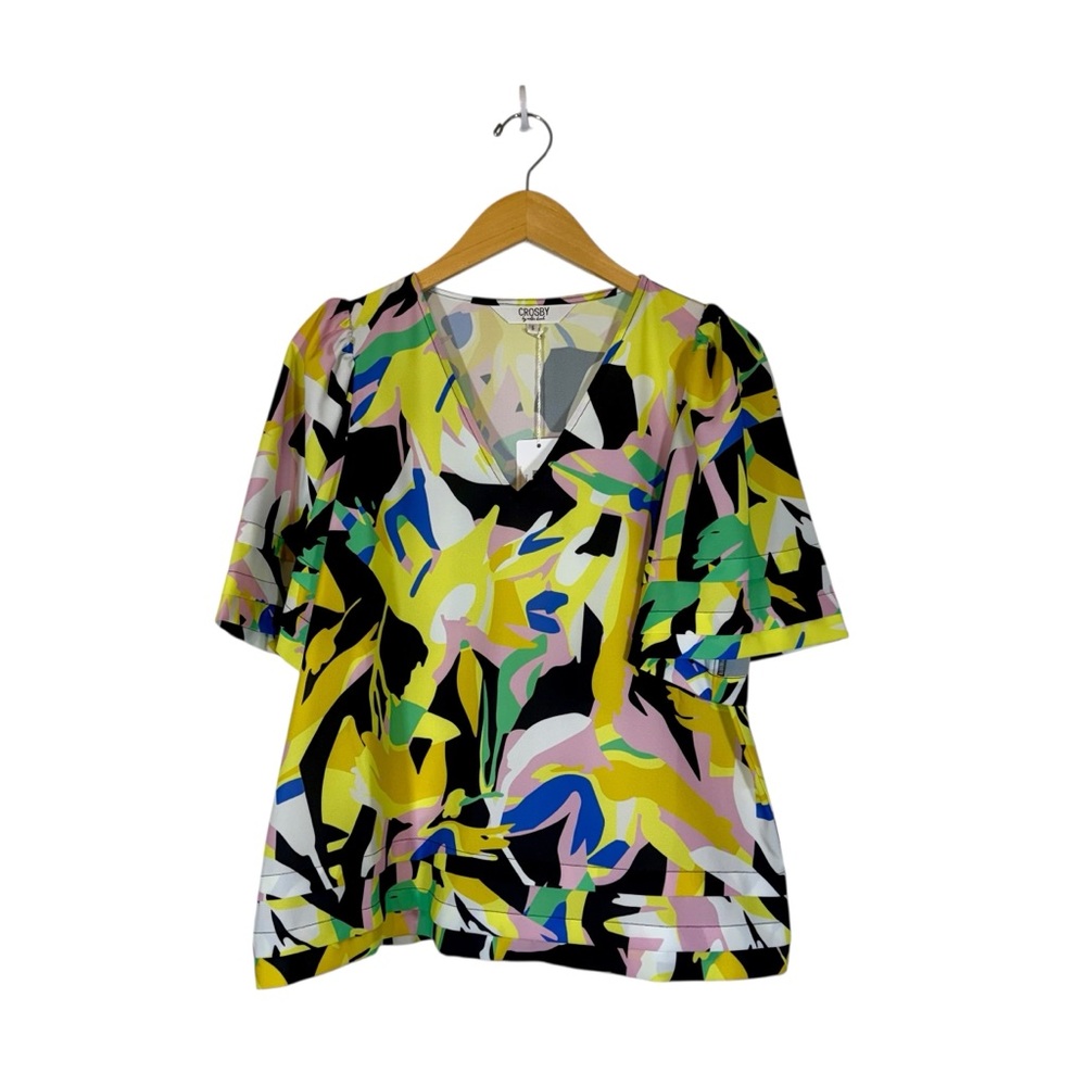 Crosby By Mollie Burch Top In Exotic Tropics Womans S Ruffle Sleeve V Neck NWT